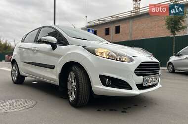 Хэтчбек Ford Fiesta 2013 в 