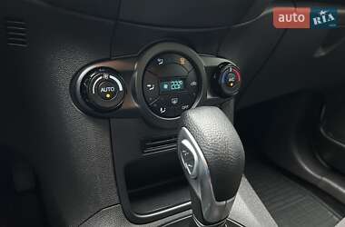 Хэтчбек Ford Fiesta 2013 в 