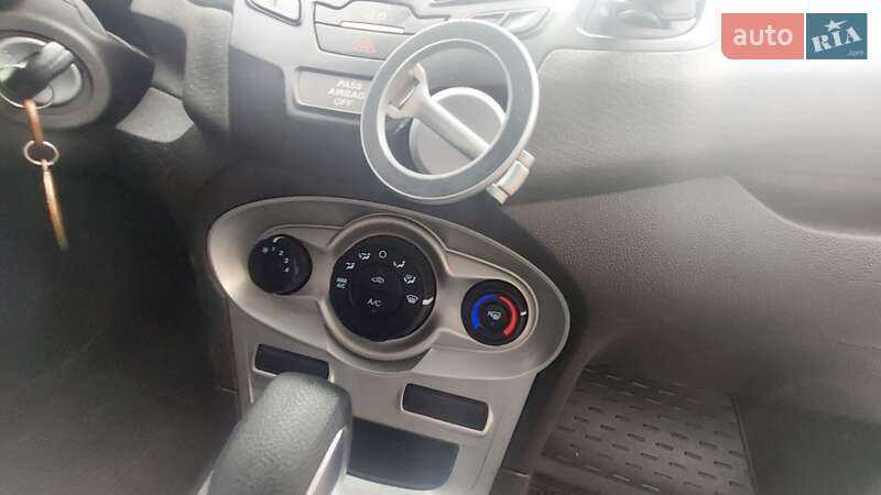 Седан Ford Fiesta 2019 в Ровно