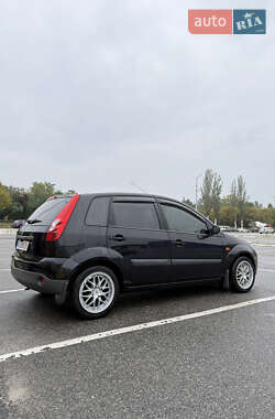 Хэтчбек Ford Fiesta 2008 в 