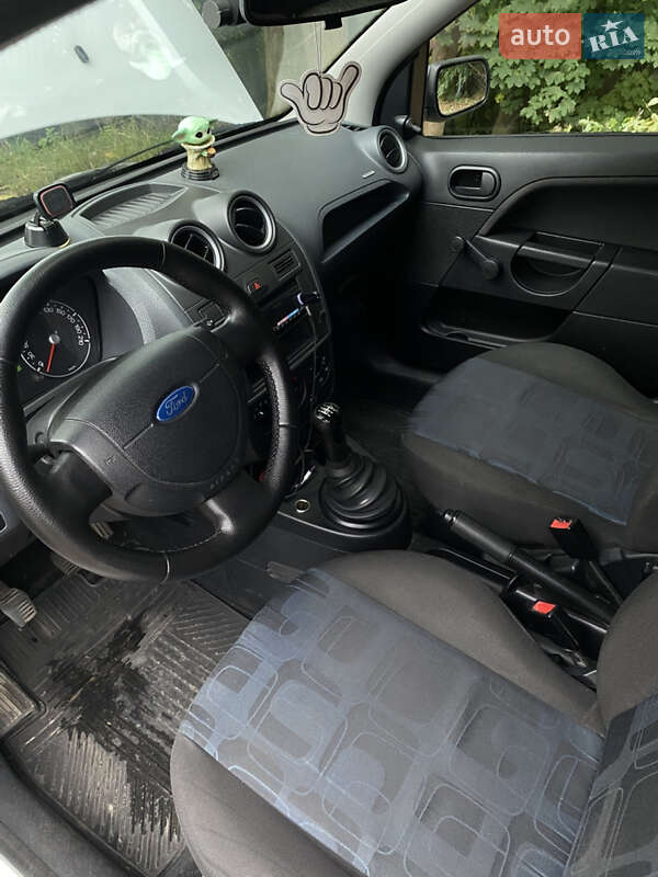 Хэтчбек Ford Fiesta 2007 в Львове фото 16 Хэтчбек Ford Fiesta 2007 в Львове