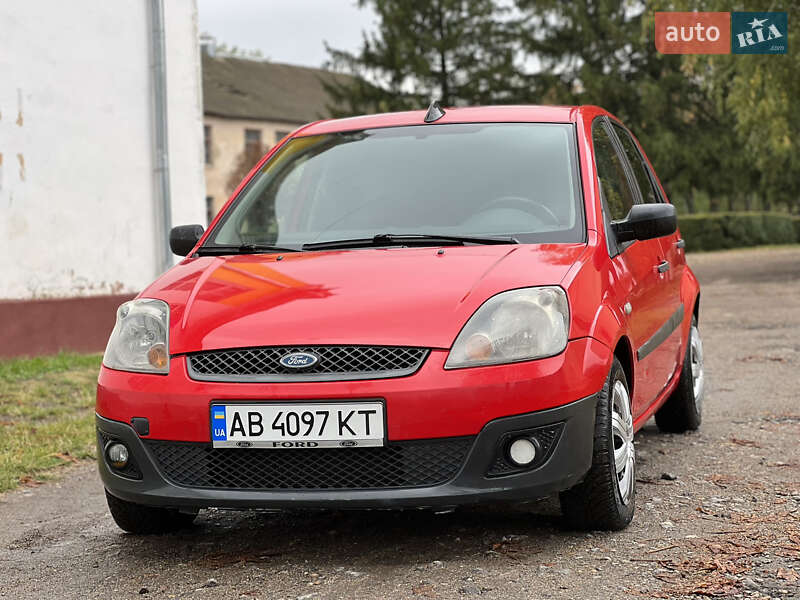 Хэтчбек Ford Fiesta 2007 в 