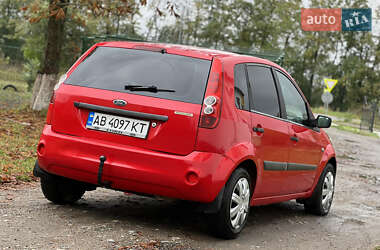Хэтчбек Ford Fiesta 2007 в 