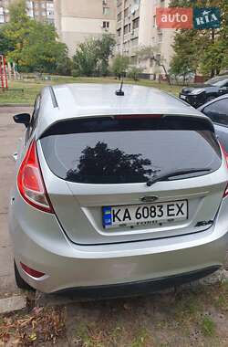 Седан Ford Fiesta 2016 в 
