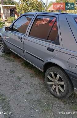 Хэтчбек Ford Fiesta 1995 в 