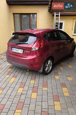 Хэтчбек Ford Fiesta 2017 в 