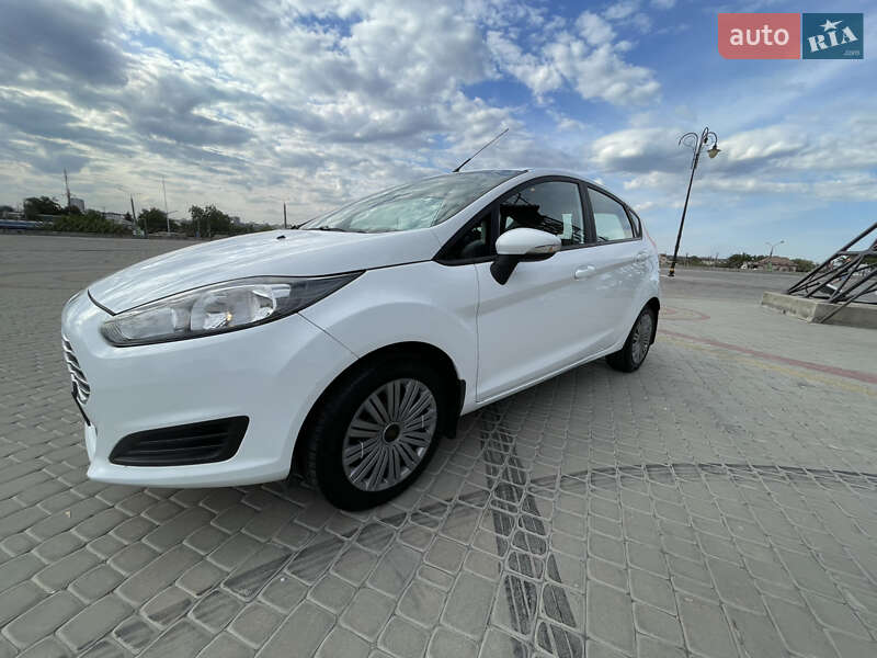 Хэтчбек Ford Fiesta 2016 в Харькове