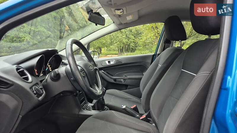 Хэтчбек Ford Fiesta 2016 в Черкассах