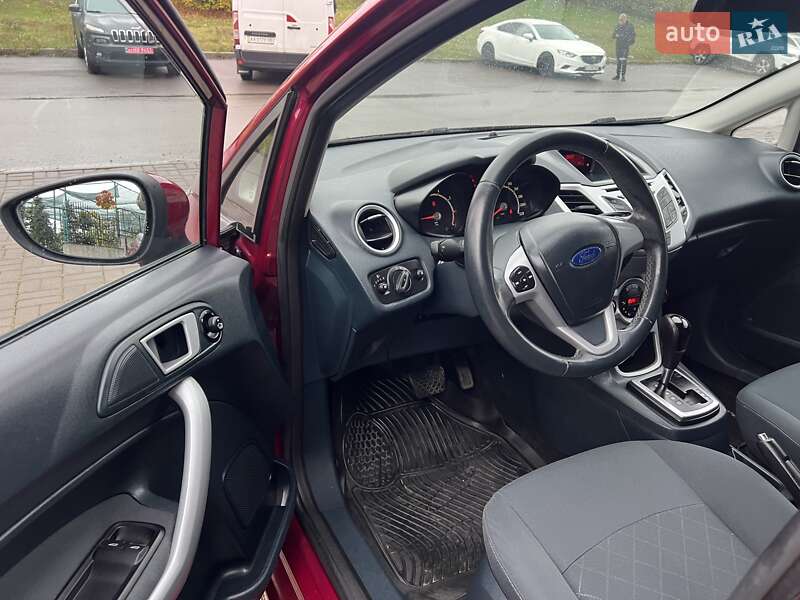 Хетчбек Ford Fiesta 2011 в Києві