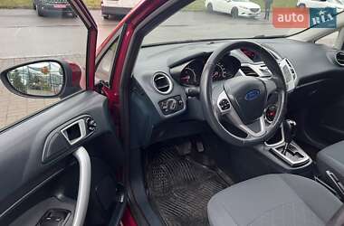 Хетчбек Ford Fiesta 2011 в 