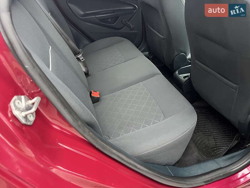 Хетчбек Ford Fiesta 2011 в Києві