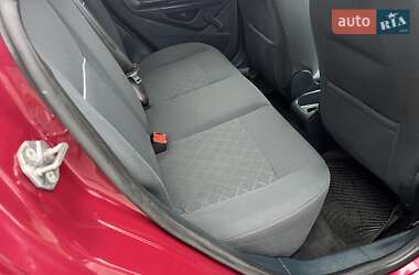 Хетчбек Ford Fiesta 2011 в 