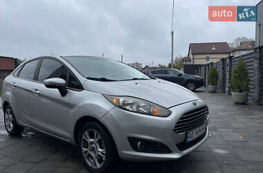 Седан Ford Fiesta 2016 в 