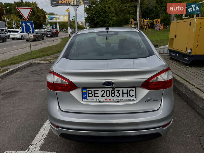 Седан Ford Fiesta 2014 в Николаеве