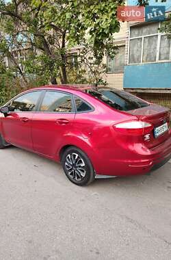 Седан Ford Fiesta 2016 в 