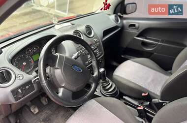 Хэтчбек Ford Fiesta 2008 в 