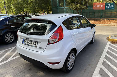 Хэтчбек Ford Fiesta 2017 в 