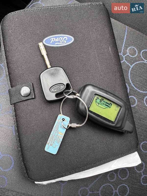 Хэтчбек Ford Fiesta 2007 в Киеве