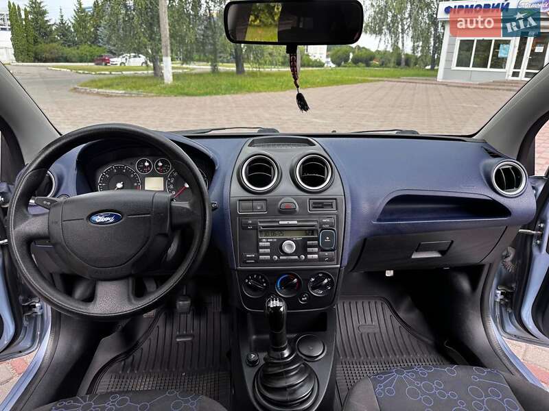 Хэтчбек Ford Fiesta 2007 в Киеве