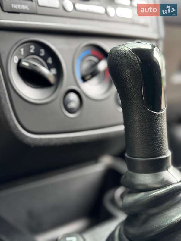 Хэтчбек Ford Fiesta 2007 в Киеве