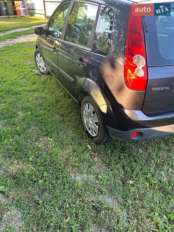 Хетчбек Ford Fiesta 2008 в Києві