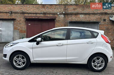 Хетчбек Ford Fiesta 2017 в  фото 4 Хетчбек Ford Fiesta 2017 в