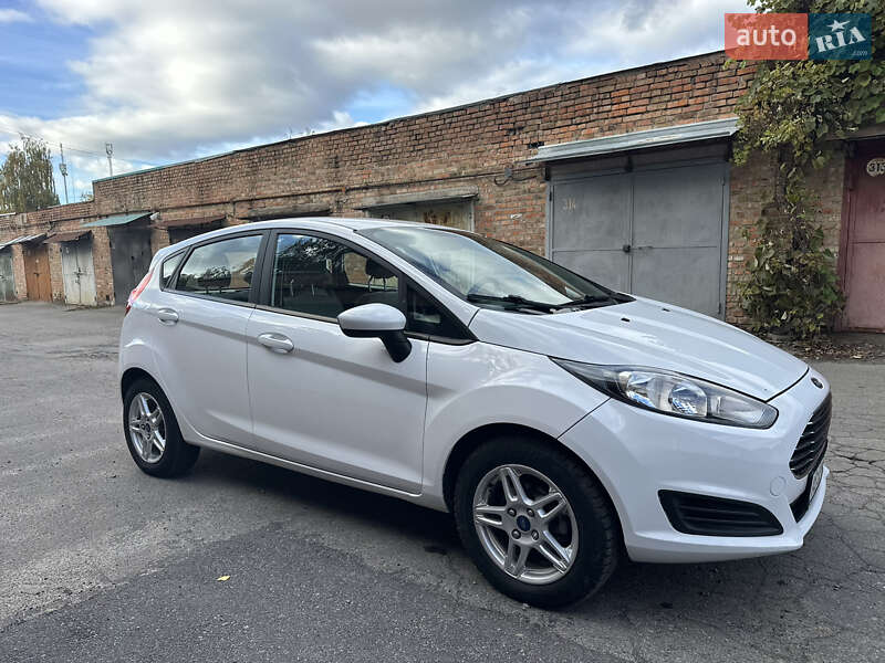 Хэтчбек Ford Fiesta 2017 в Виннице