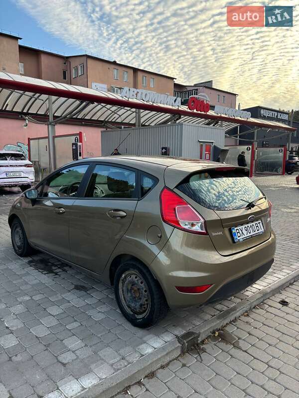 Хэтчбек Ford Fiesta 2013 в Хмельницком