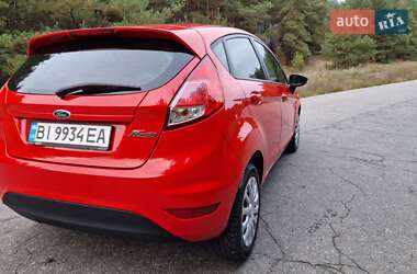 Хэтчбек Ford Fiesta 2013 в 