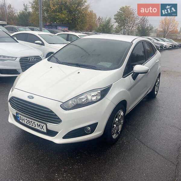 Седан Ford Fiesta 2019 в Днепре