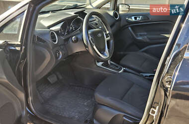 Хэтчбек Ford Fiesta 2014 в 