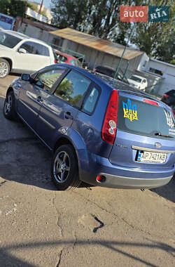 Хетчбек Ford Fiesta 2006 в 