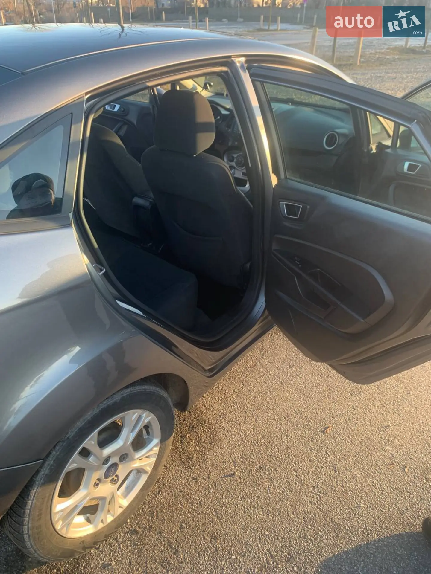 2013 Ford Fiesta - мініатюра 12