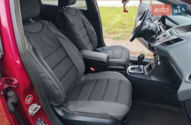 Хэтчбек Ford Fiesta 2011 в 