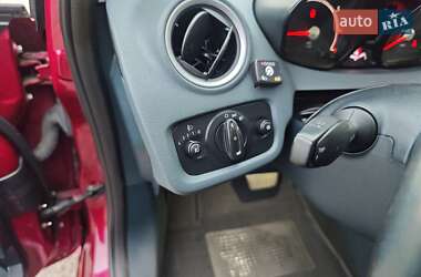 Хэтчбек Ford Fiesta 2011 в 