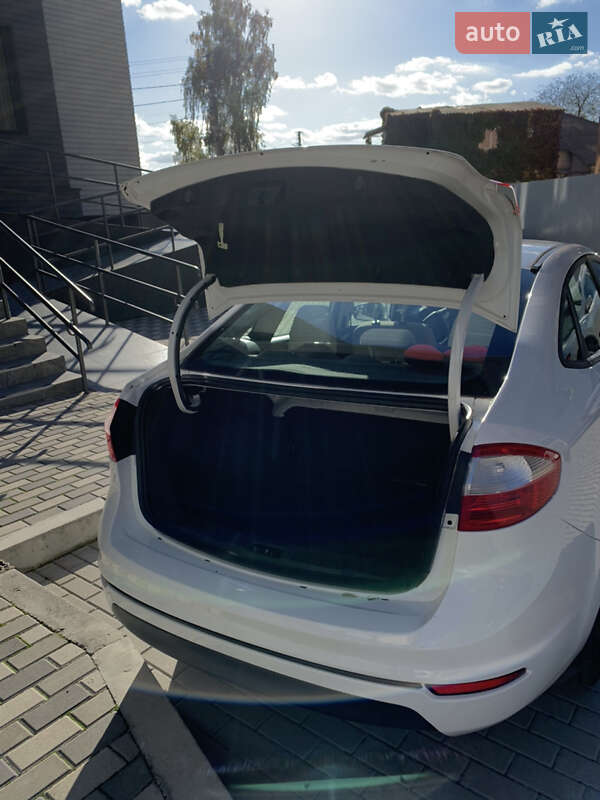 Седан Ford Fiesta 2016 в Білій Церкві фото 18 Седан Ford Fiesta 2016 в Білій Церкві