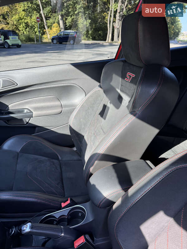 Хетчбек Ford Fiesta 2016 в Харкові фото 20 Хетчбек Ford Fiesta 2016 в Харкові