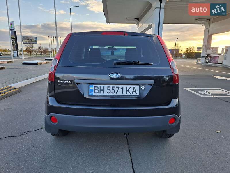 Хэтчбек Ford Fiesta 2007 в Одессе