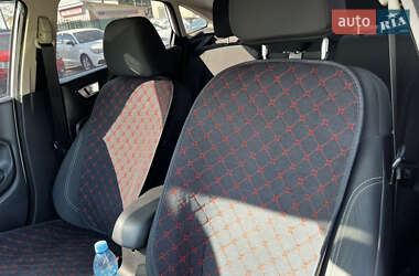Седан Ford Fiesta 2014 в 