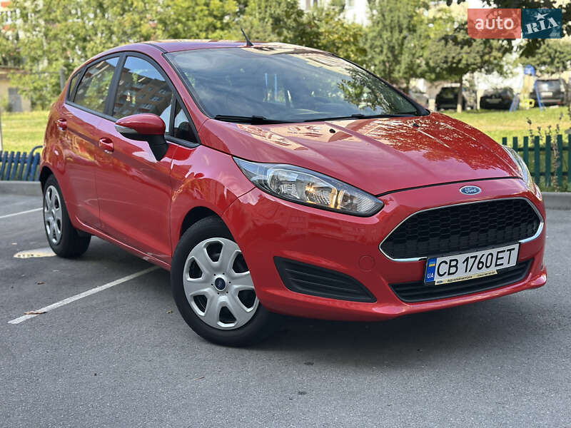 Хэтчбек Ford Fiesta 2016 в Чернигове