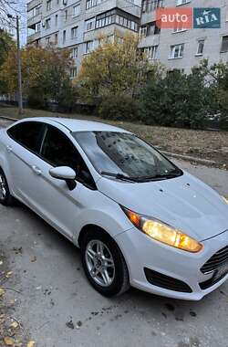 Седан Ford Fiesta 2018 в Днепре