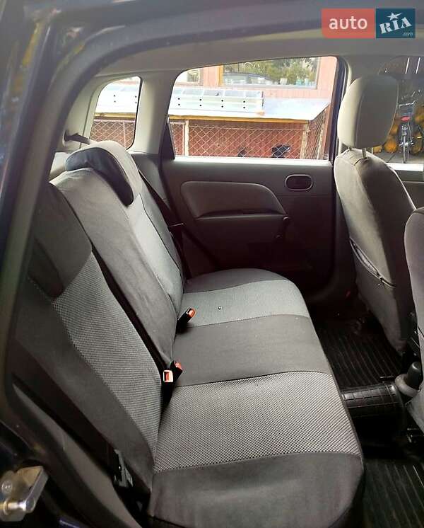 Хетчбек Ford Fiesta 2002 в Ківерцях