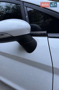 Седан Ford Fiesta 2018 в 