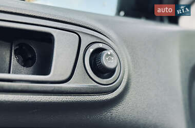 Седан Ford Fiesta 2019 в 