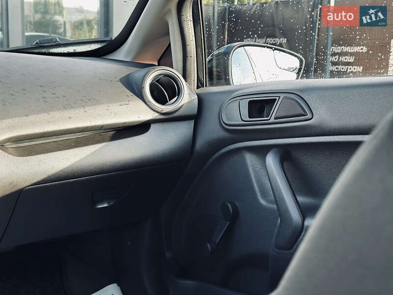 Седан Ford Fiesta 2019 в Кременчуці