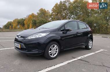 Хэтчбек Ford Fiesta 2009 в 
