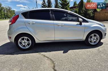 Хэтчбек Ford Fiesta 2019 в 