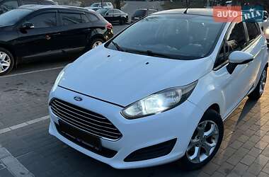 Хетчбек Ford Fiesta 2013 в 