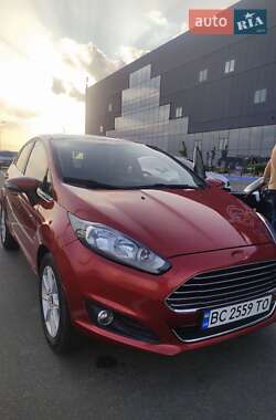 Хэтчбек Ford Fiesta 2018 в 