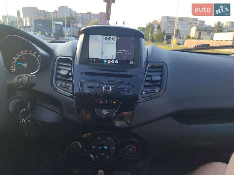 Хэтчбек Ford Fiesta 2018 в Львове